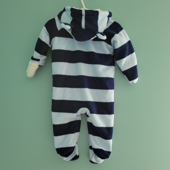 Old Navy Fleece Bunting suit - Picture 2 of 3